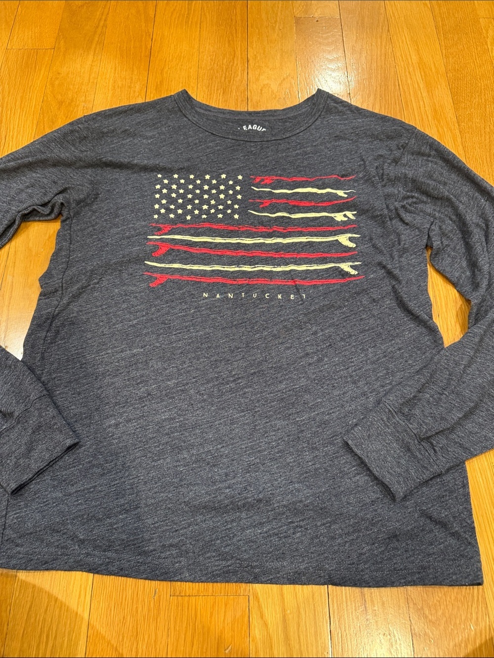 League 91  men’s long sleeve Nantucket shirt size medium.